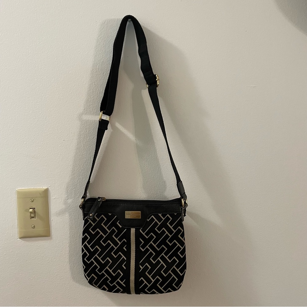 TOMMY HILFIGER Women’s Crossbody Bag Black